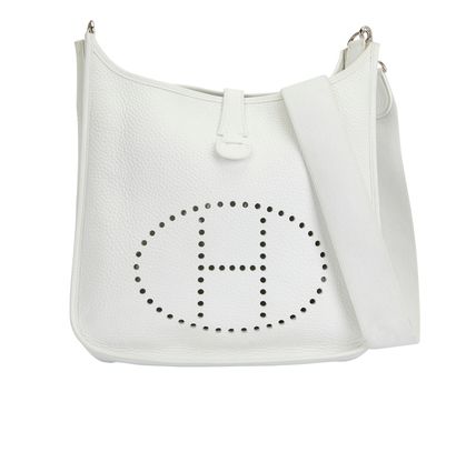 Evelyne PM, front view